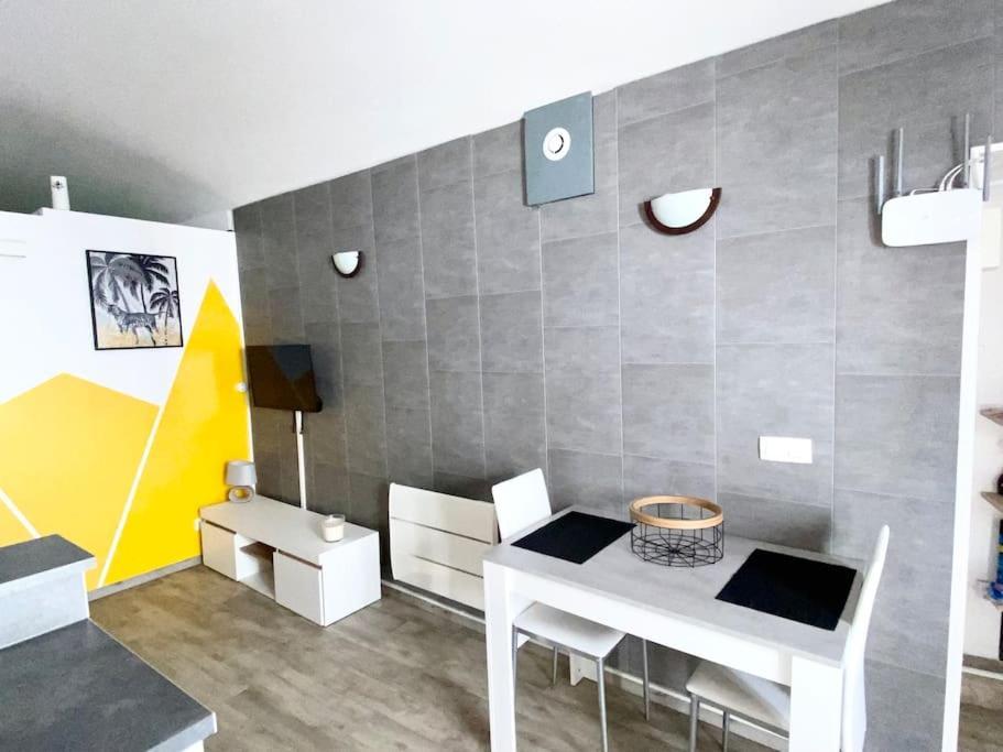 Location T1 Bis Apartment Le Pouzin Exterior photo